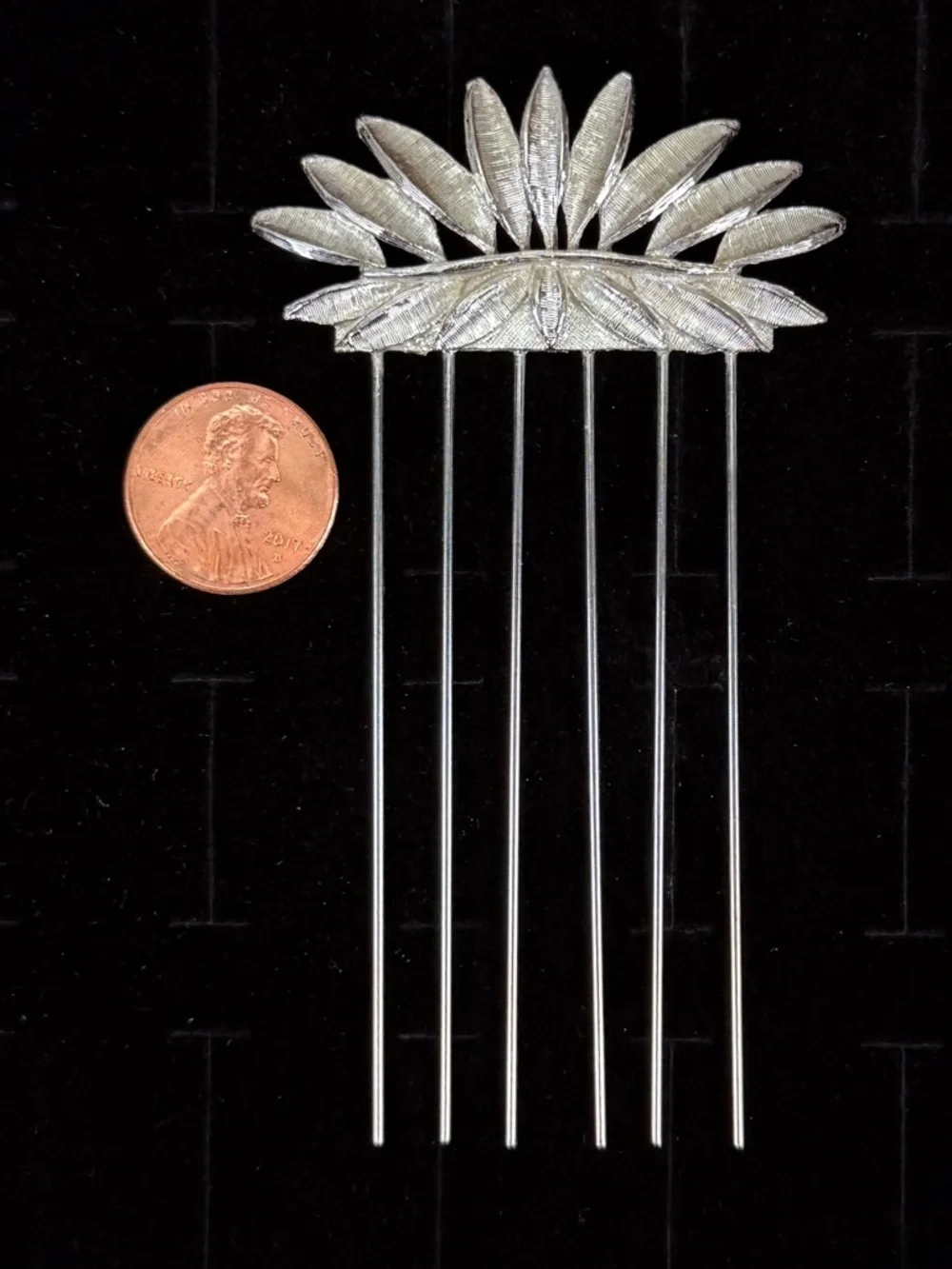 Vintage aged Silvertone long hair comb pin
